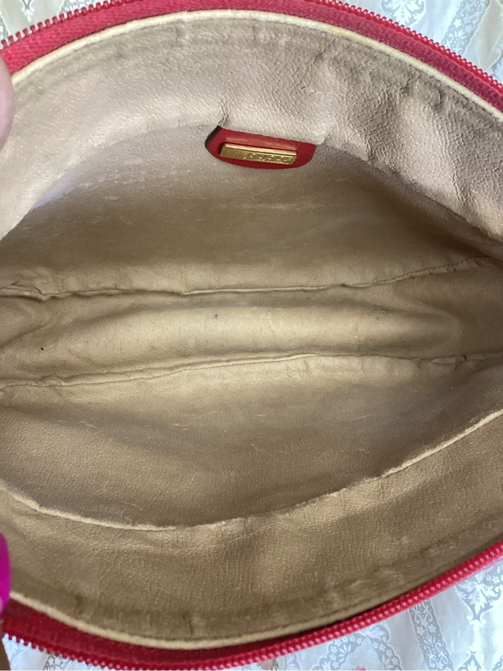 Vintage Gucci Micro-Monogram Red Leather Half-Moon Crossbody Shoulder Bag EUC - Picture 14 of 16